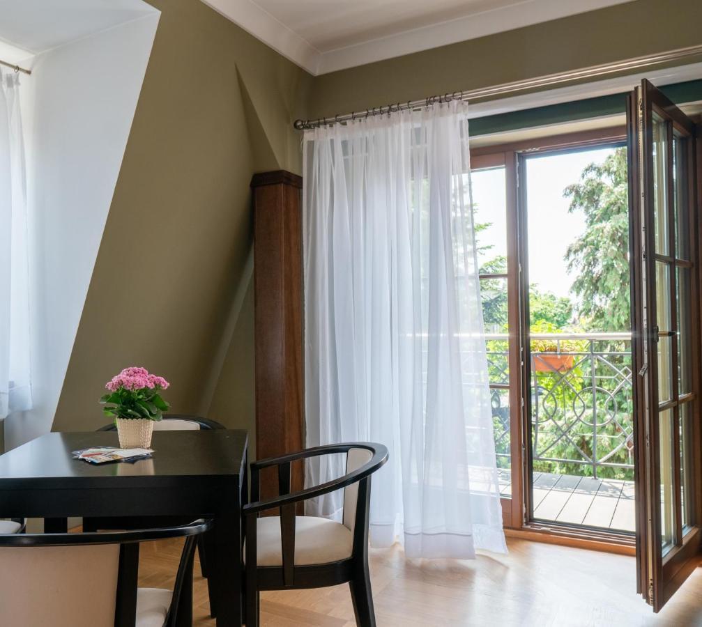Apartament Pilsudskiego13 Хшанов Екстериор снимка