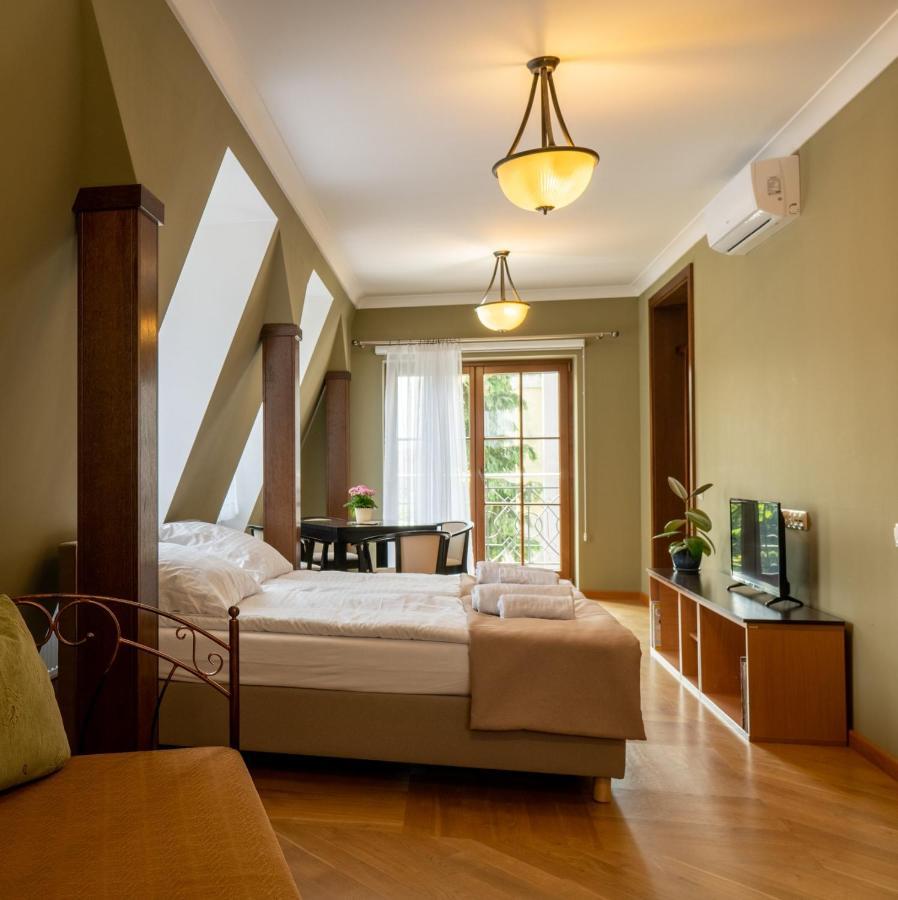 Apartament Pilsudskiego13 Хшанов Екстериор снимка
