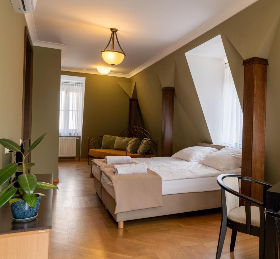 Apartament Pilsudskiego13 Хшанов Екстериор снимка